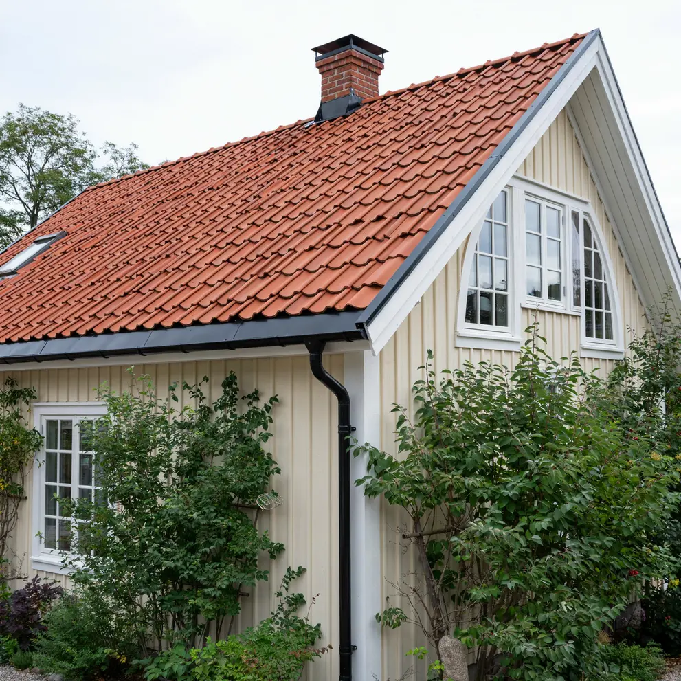 takrenovering molndal goteborg